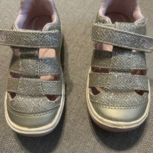 Stride rite size 6toddler shoes